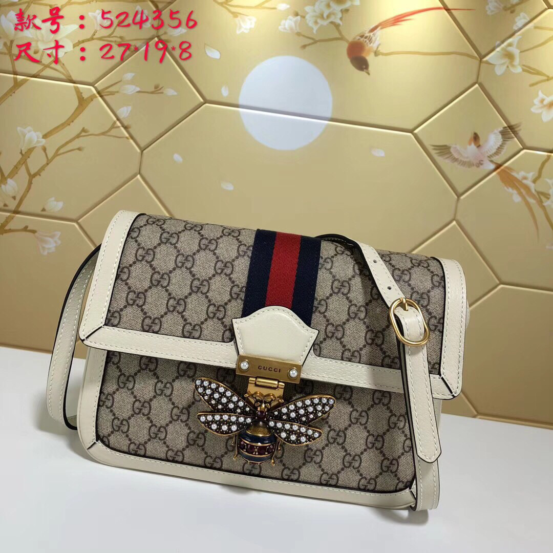 Gvc*1 Queen Margaret Svp*me medium shoulder bag in White 524356