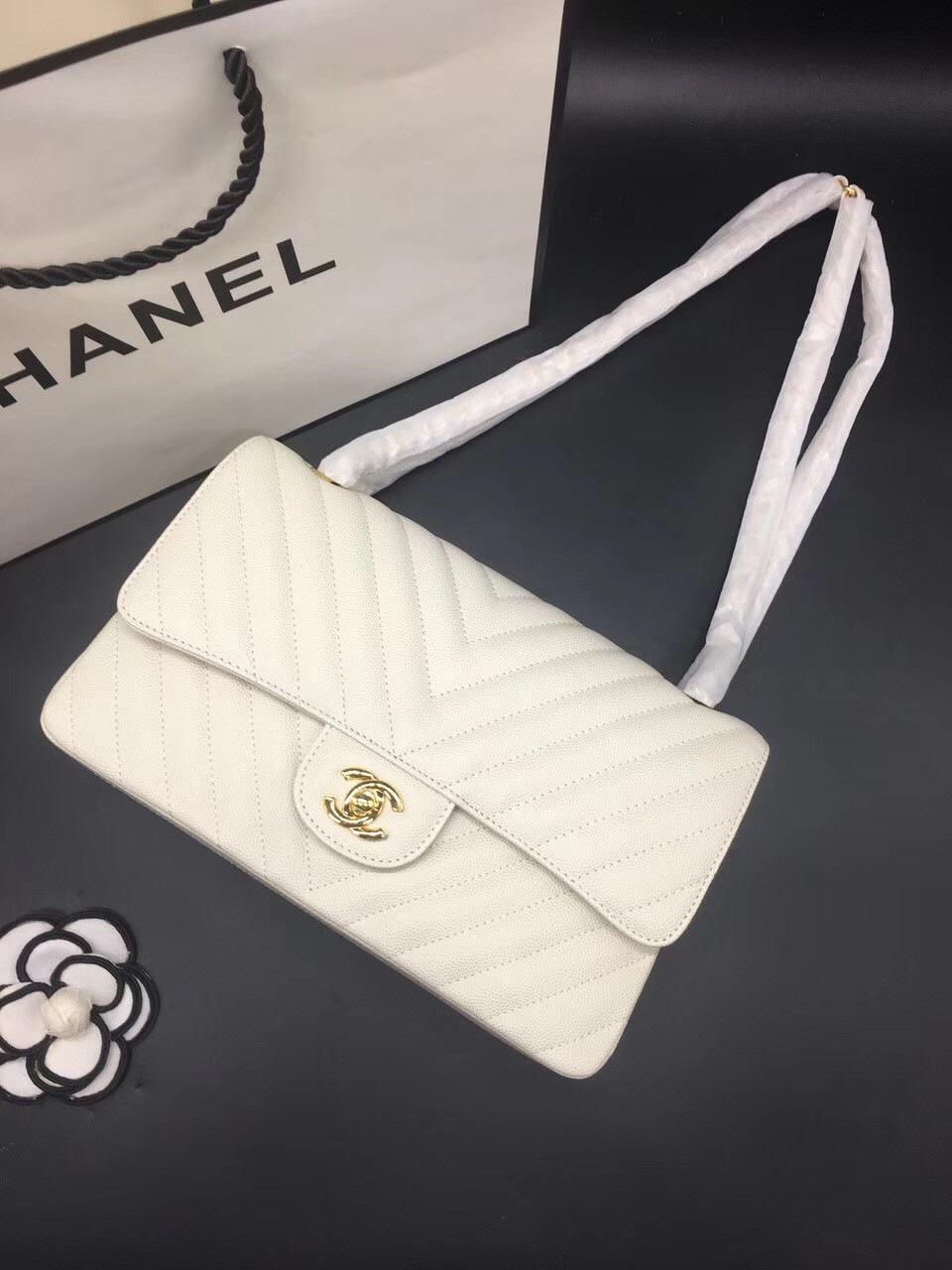 Ch**el Flap Bag Caviar White Bag 25cm with Gold Hardware