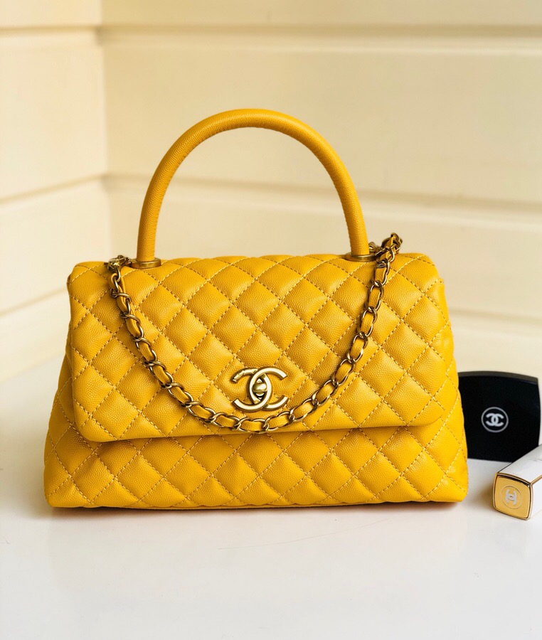 Ch**el Coco Handle Gold Caviar Yellow 28 cm