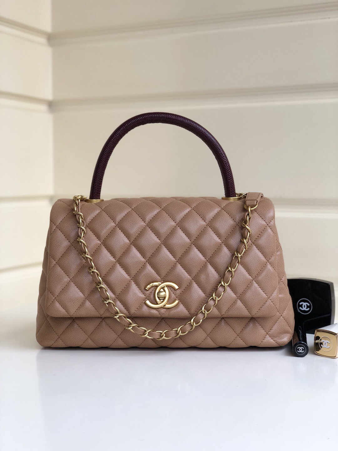 Ch**el Coco Handle Gold Caviar Camel 28 cm