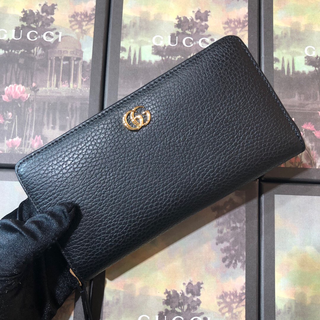 Gvc*1 Leather zip around wallet Black