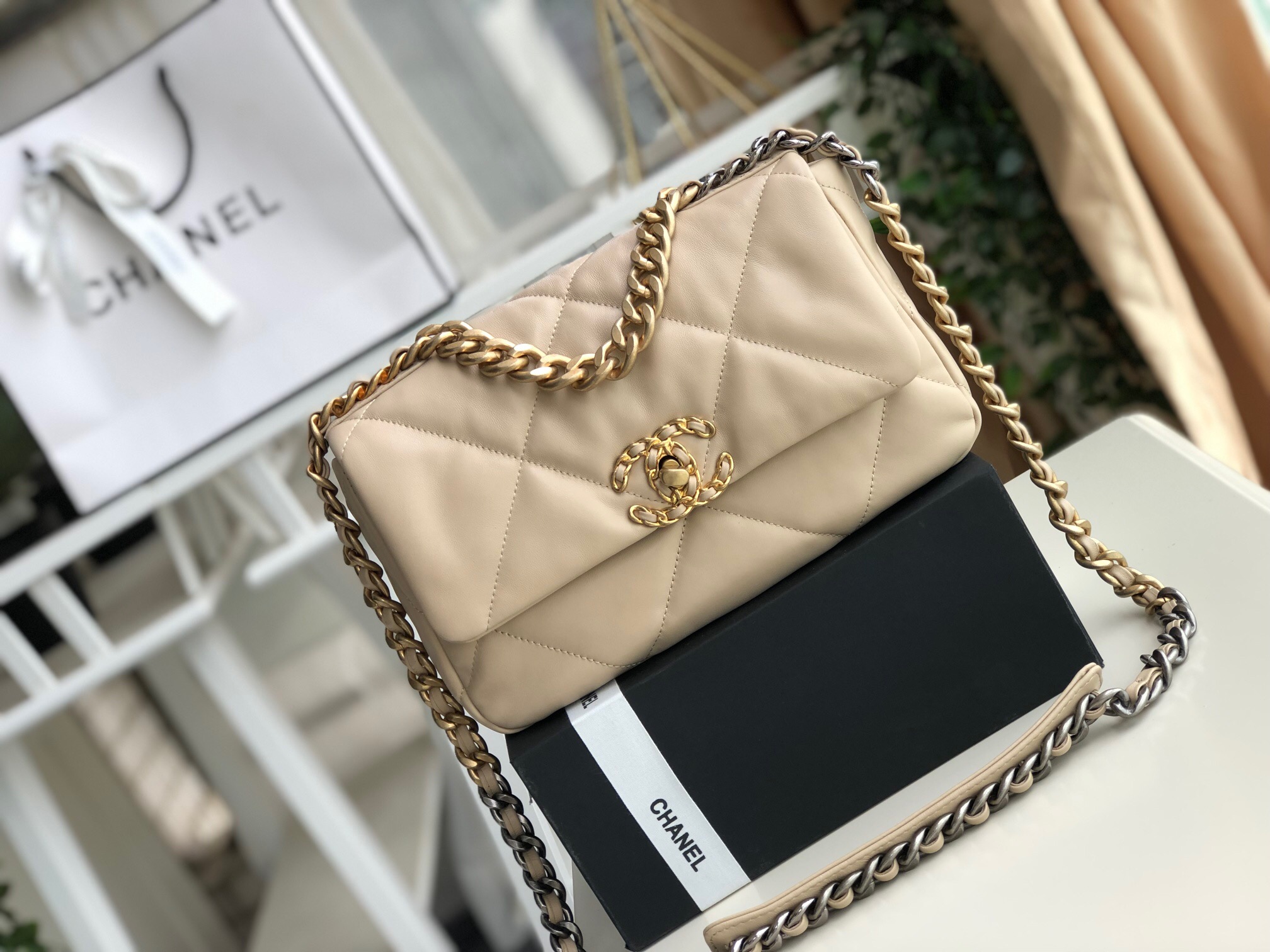 Ch**el 2019 New bags 26cm