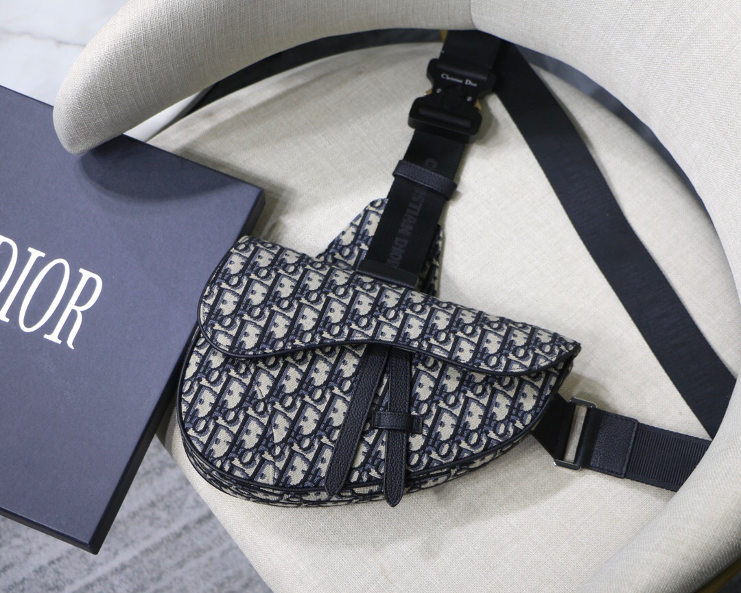D10r Saddle Bag 001