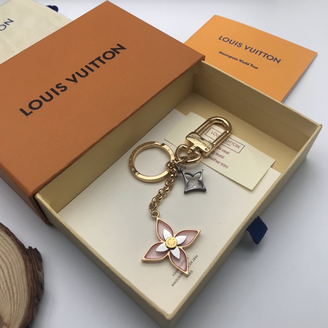 L0vis Vvtt0n Key bag charm