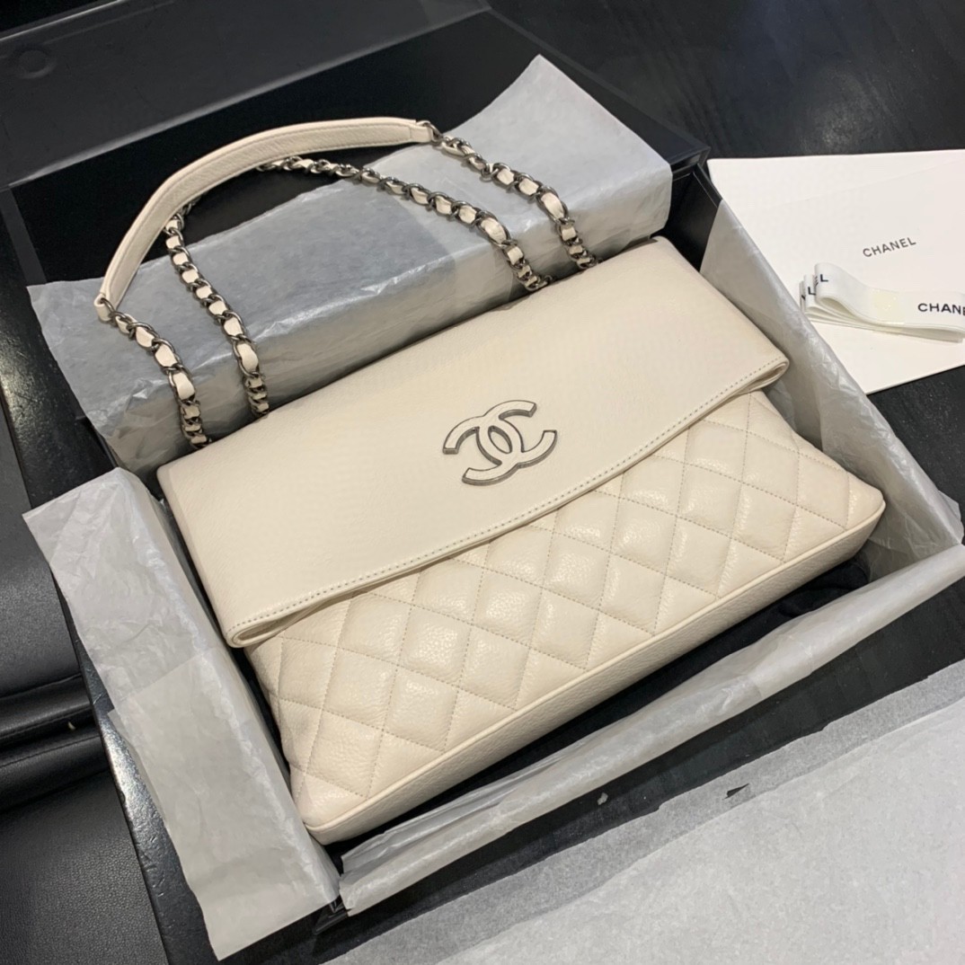 Ch**el Caviar Shoulder bag White 32cm