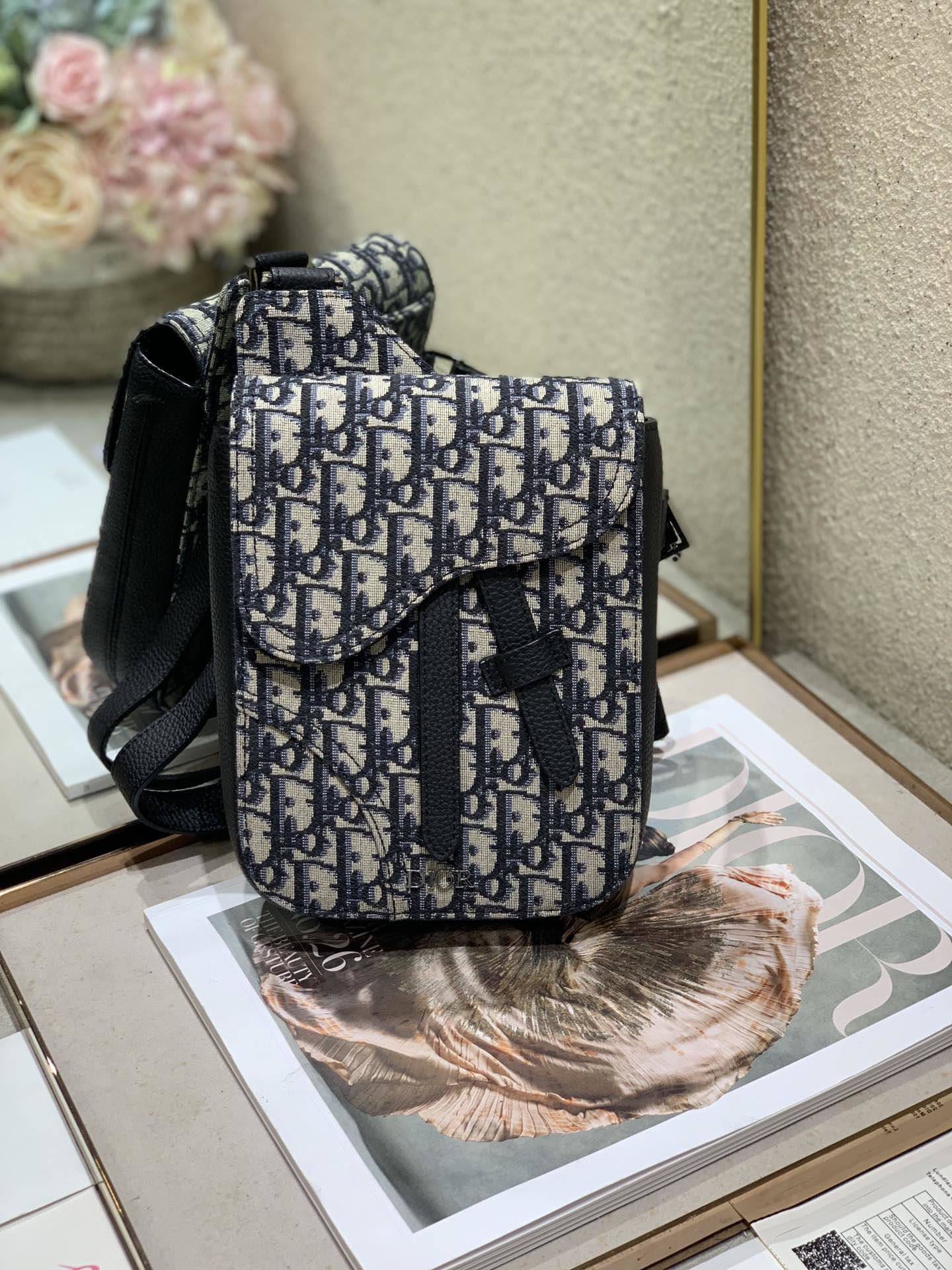 D10r Oblique Shoulderbag 16cm 001