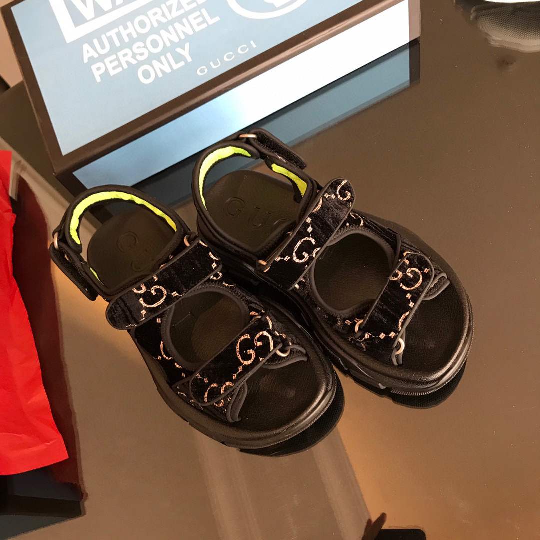 Gvc*1 Sandals 026