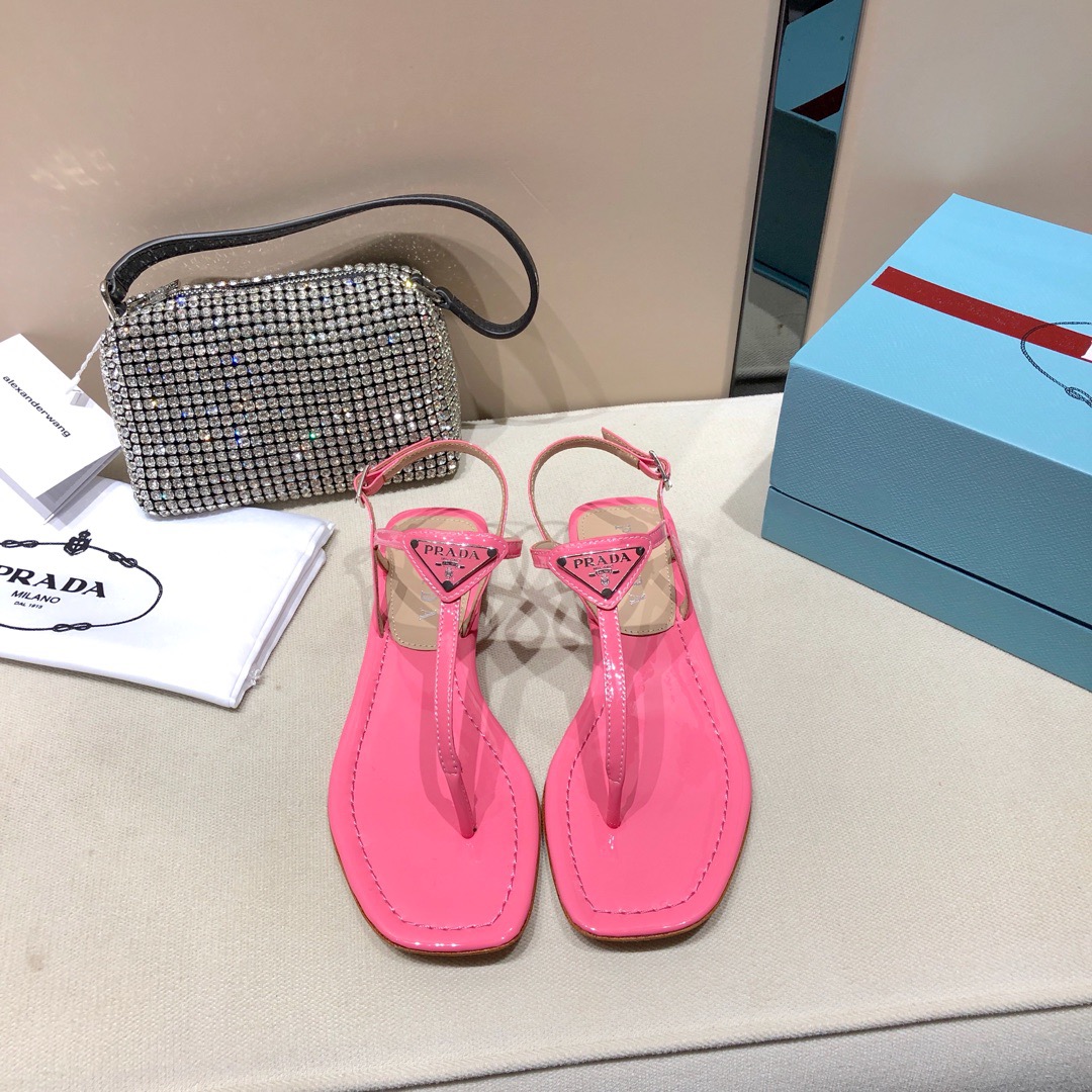 Pra*a Sandals 001