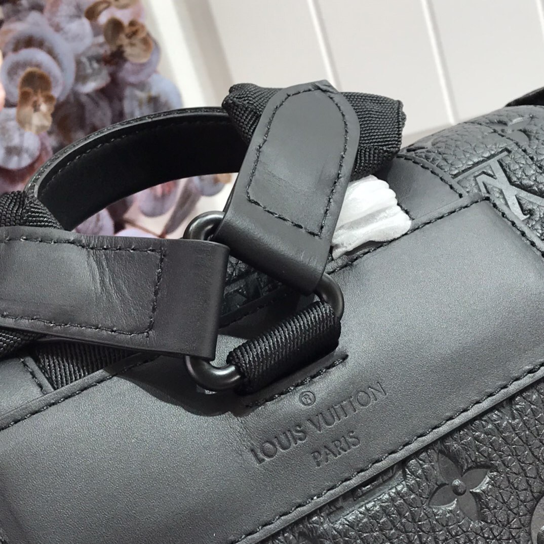 LV CHRISTOPHER BACKPACK PM M55699