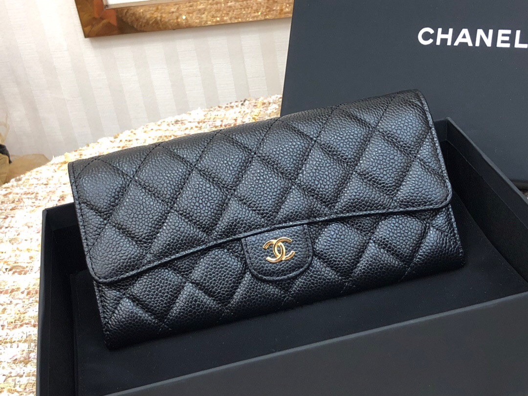 Ch**el Classic Flap wallet 01