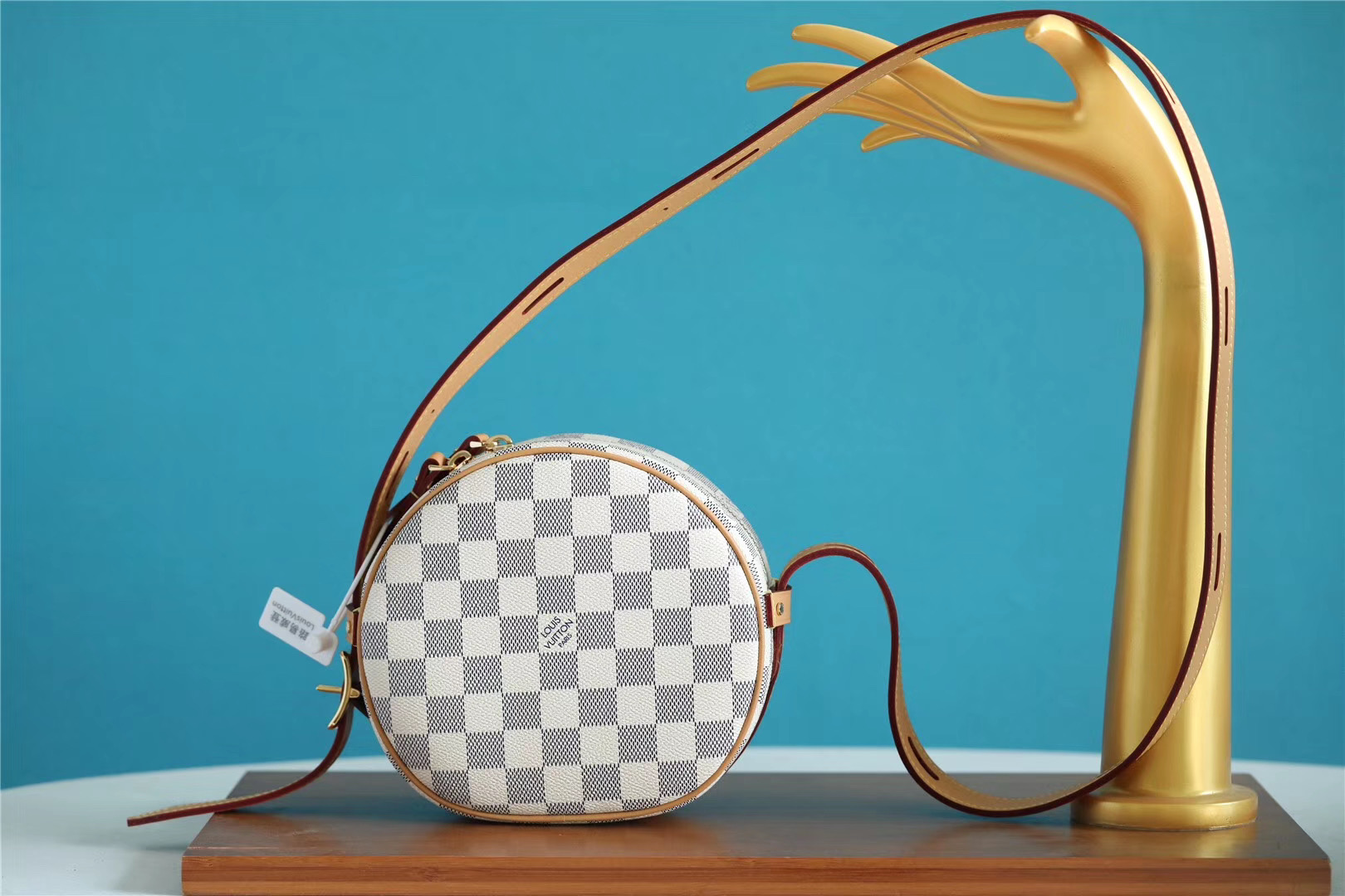 LV BOITE CHAPEAU SOUPLE PM