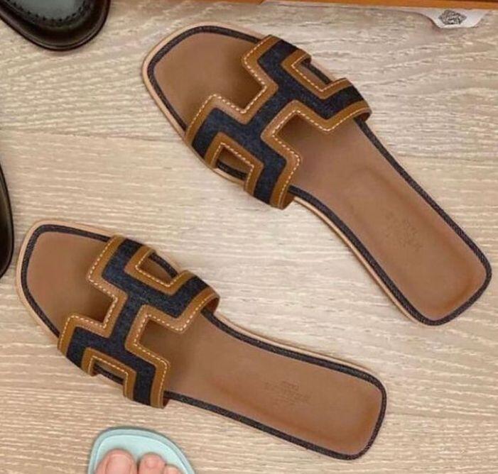 H**me5 Slippers
