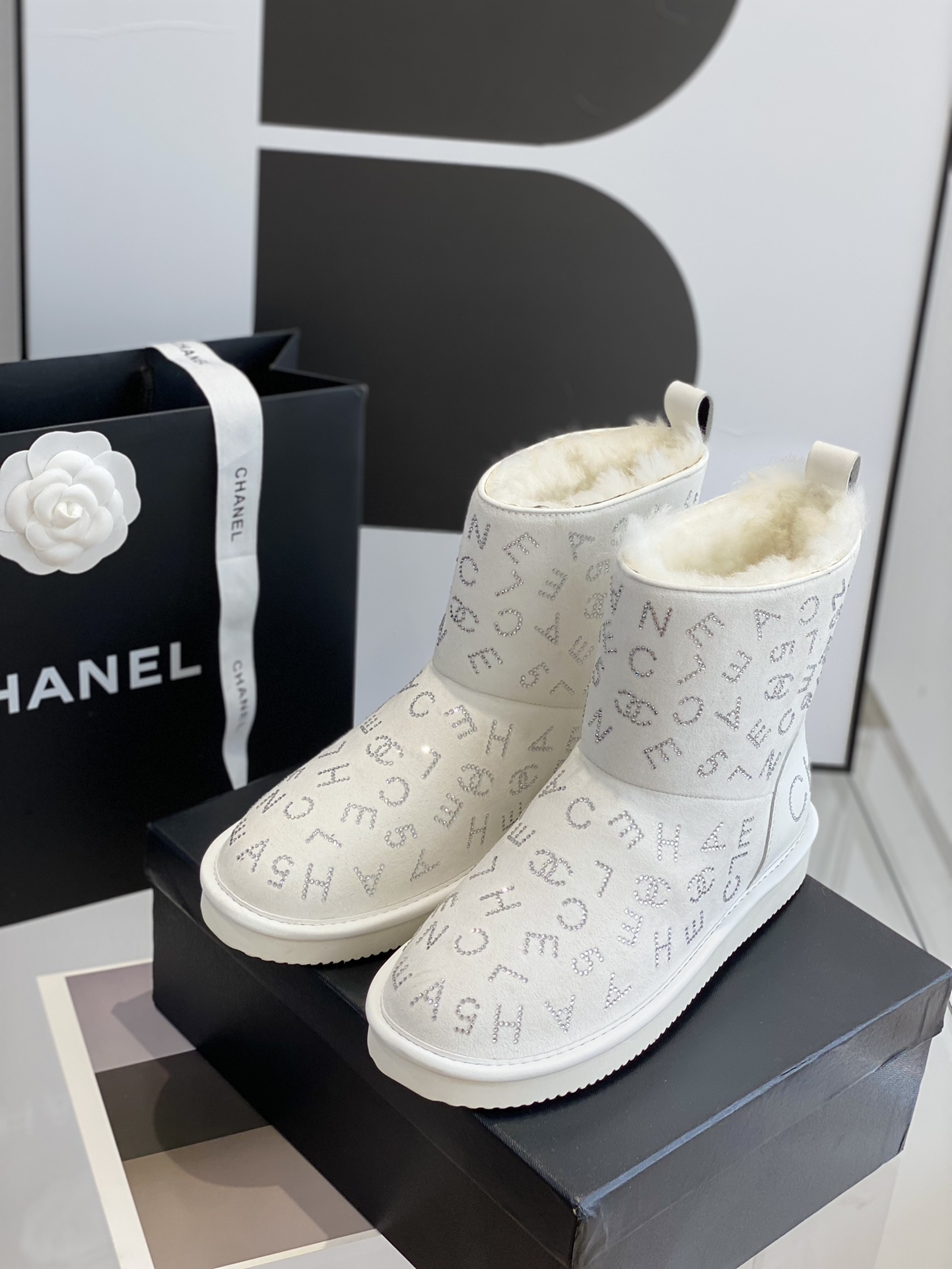 Ch**el Snow Boots 
