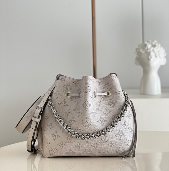 L0vis Vvtt0n Bella Bag Brown M58791