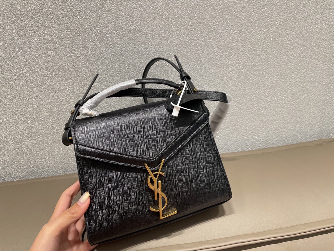 Y51 Cassandra Bag 20cm