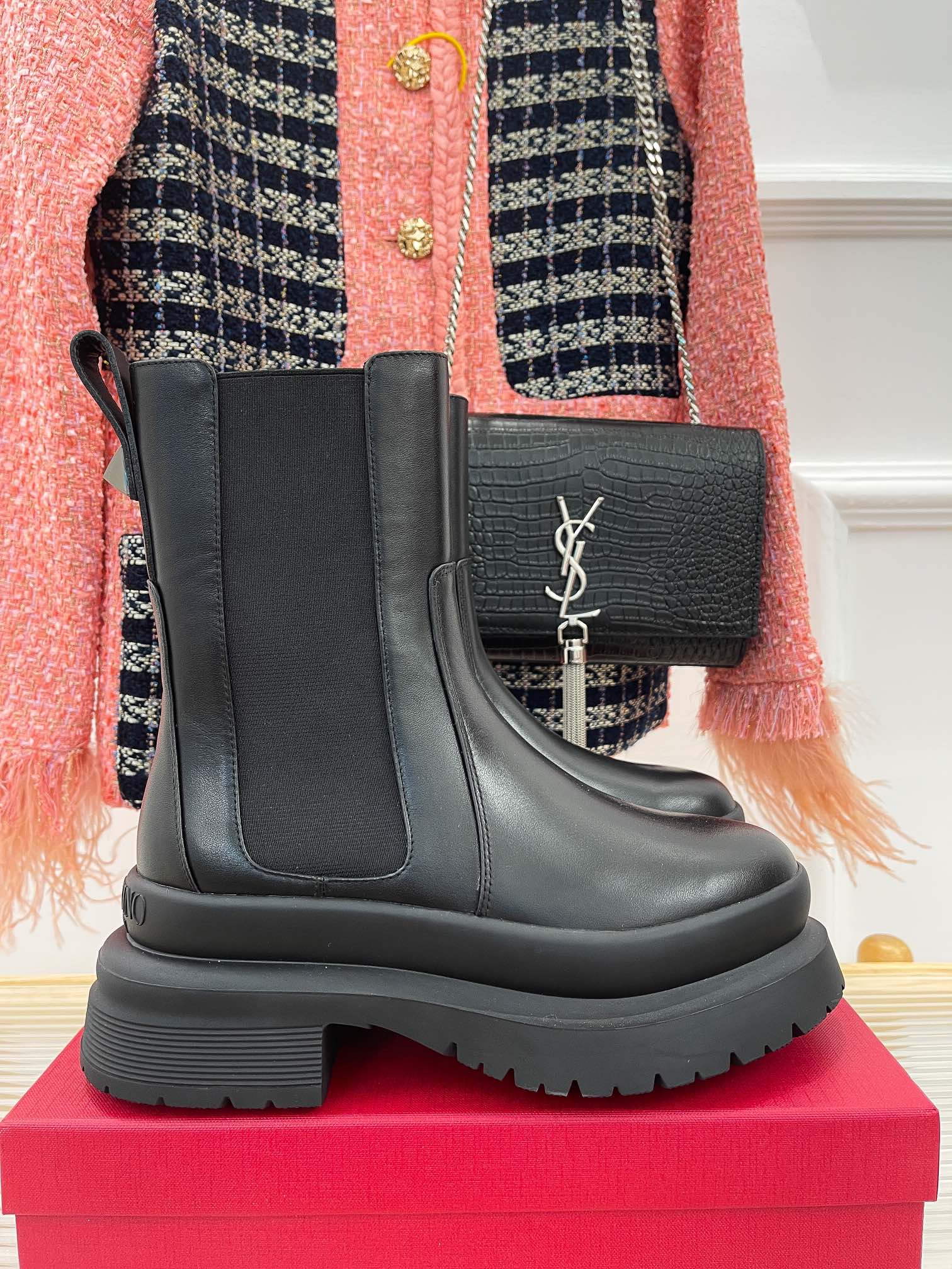 Va1e*ntin0 Boots Black