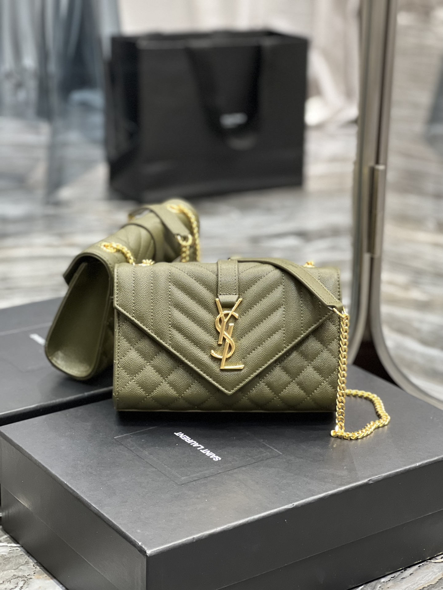 Y51 Envelope Bag 21cm Green 526286