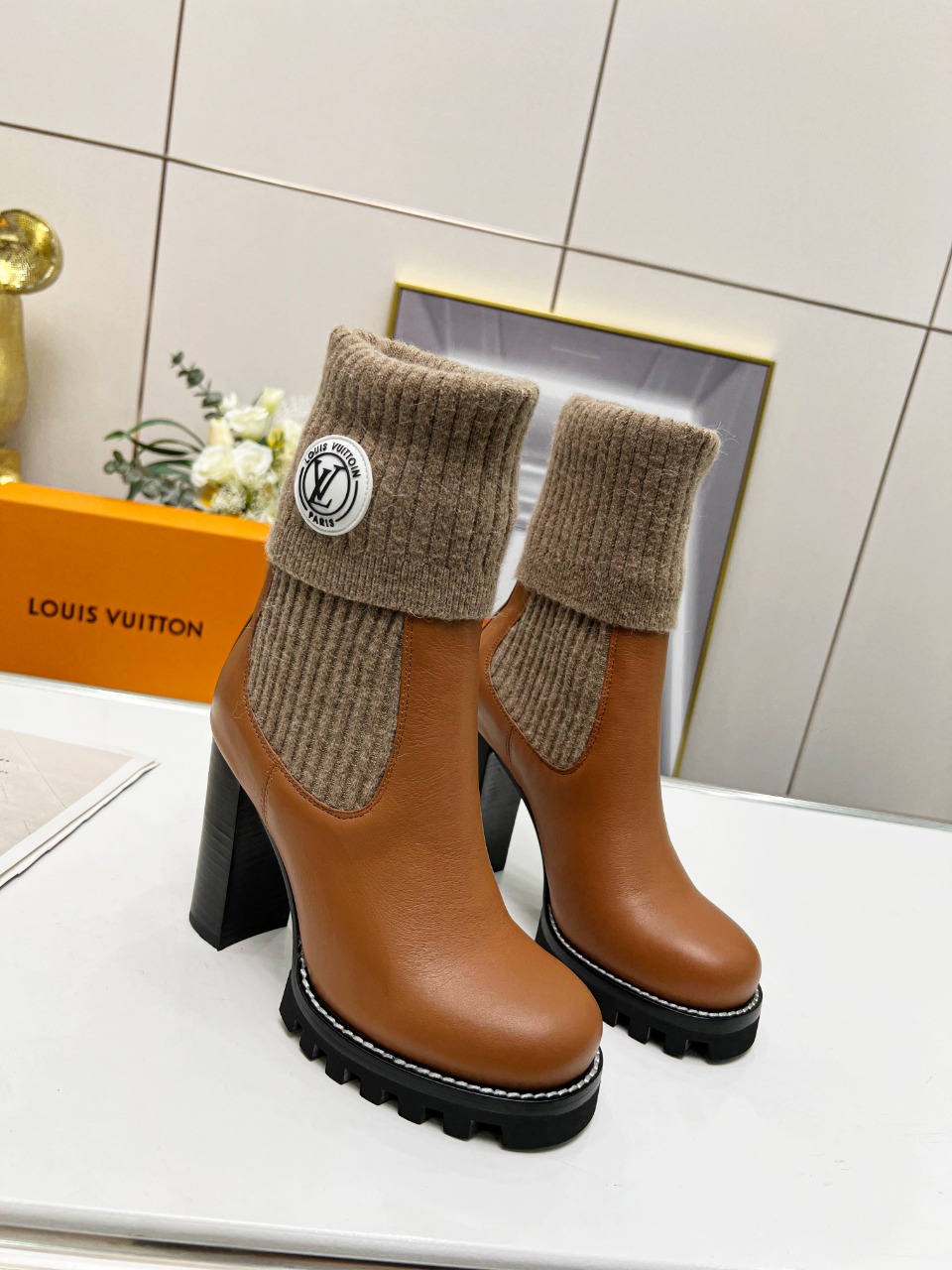 L0vis Vvtt0n Boots 02