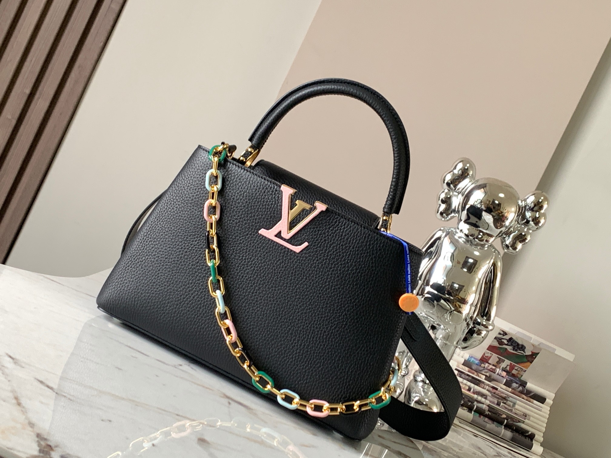 Bagsaaa L0vis Vvtt0n Capucines MM Bag Black Taurillon leather With Chain Strap - 31.5 x 20 x 11 cm