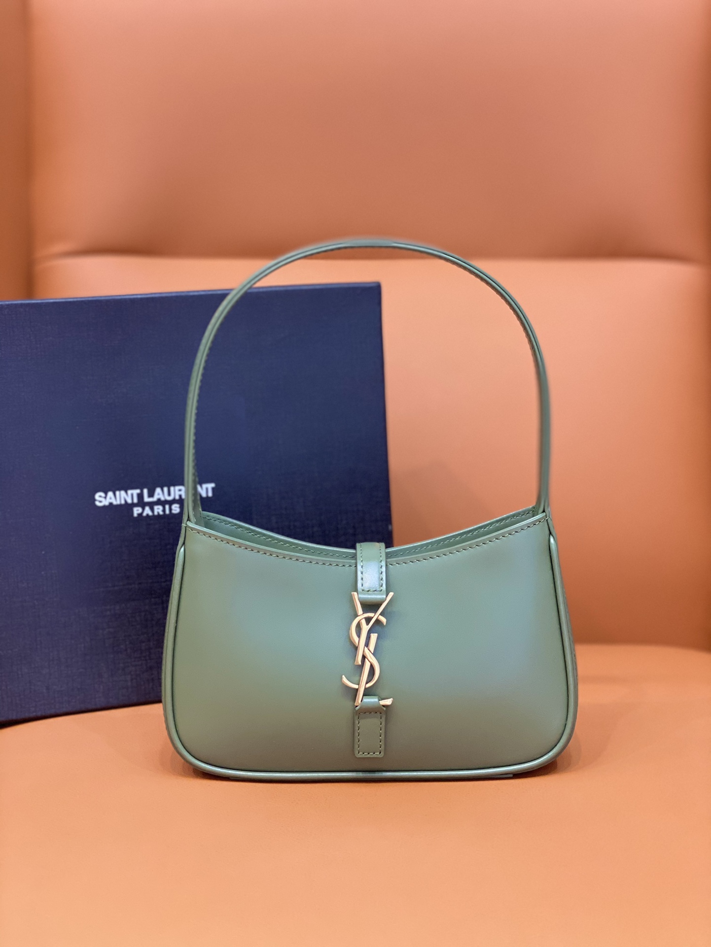 Bagsaaa Y51 LE 5 À 7 Mini in green smooth leather - 19x11.5x4.5cm