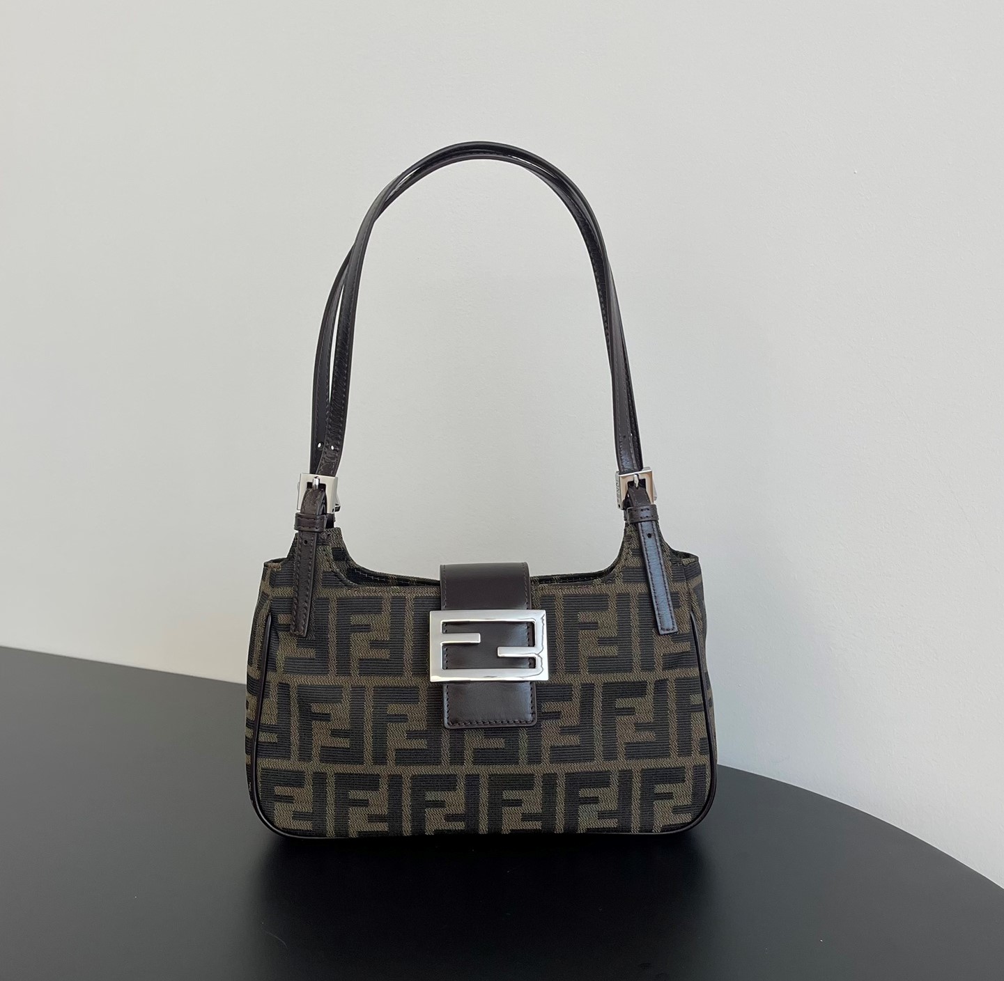 Bagsaaa F**di Vintage zucca baguette handbag - 24*13*6cm