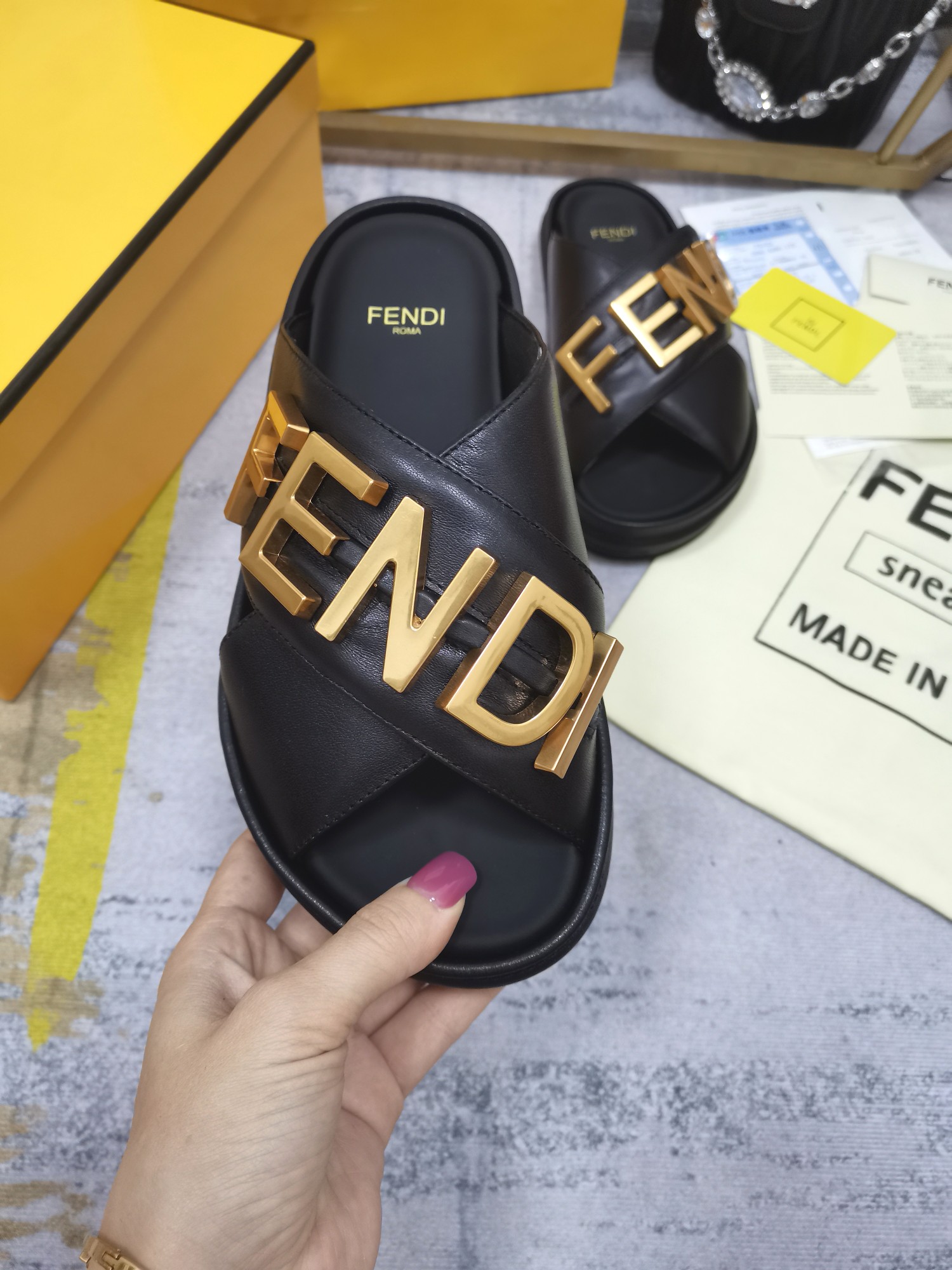 Bagsaaa F**digraphy Black Leather Sildes
