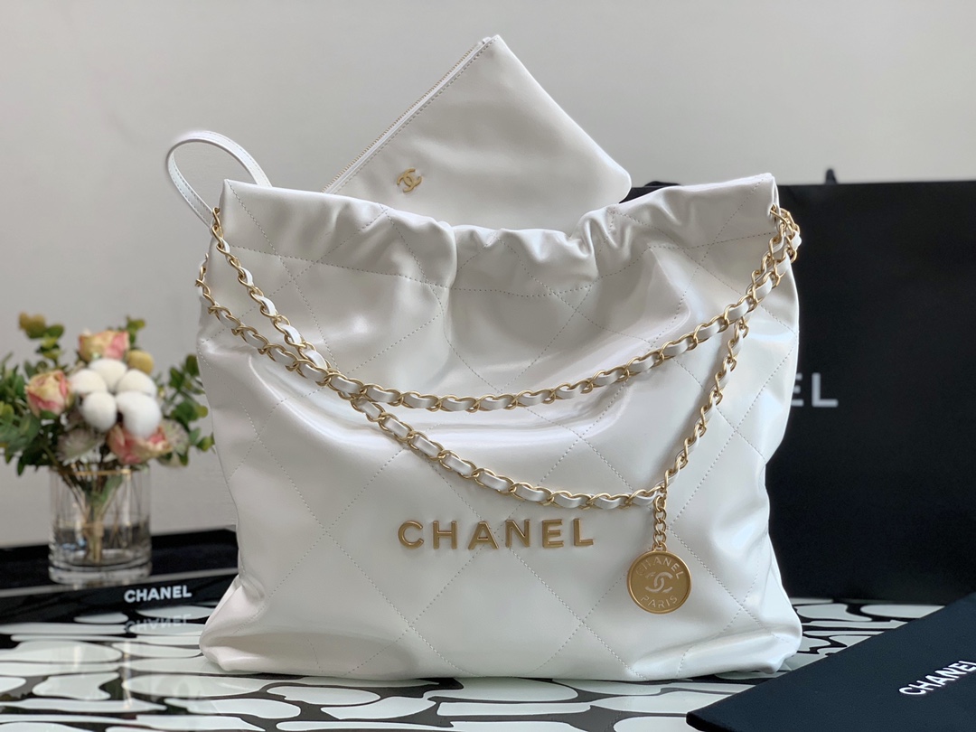 Bagsaaa Ch**el 22 tote bag White gold hardware