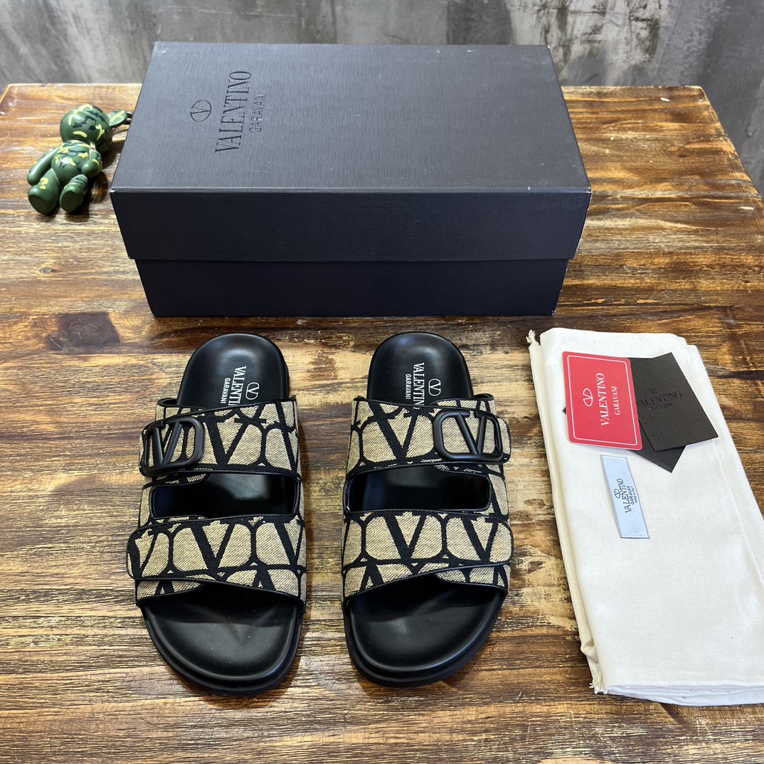 Bagsaaa Va1e*ntin0 Garavani Double Strap VLOGO Slides Black