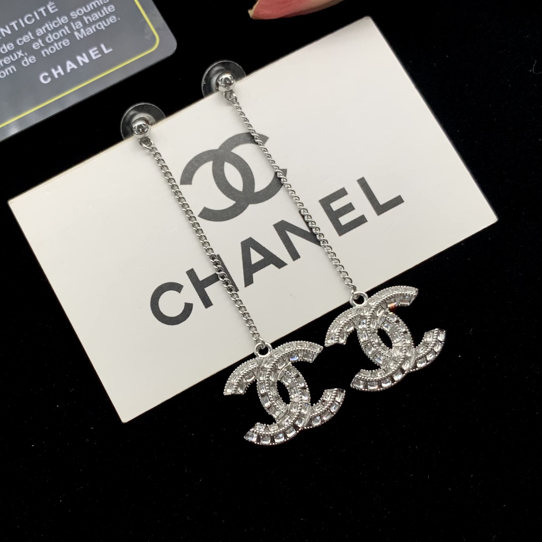 Bagsaaa Ch**el Drop CC Logo Earrings