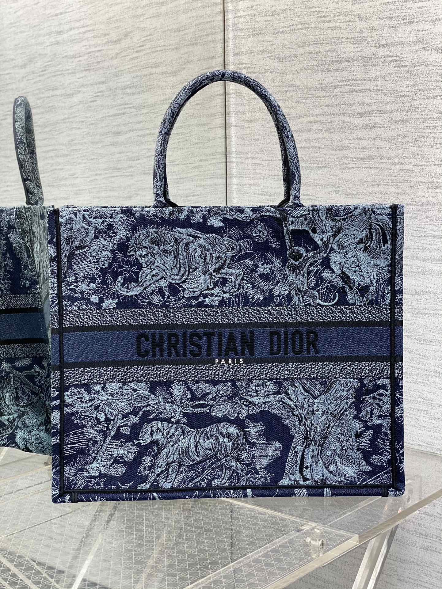 Bagsaaa D10r Book Tote Medium Denim Blue Toile de Jouy Embroidery - 41cm