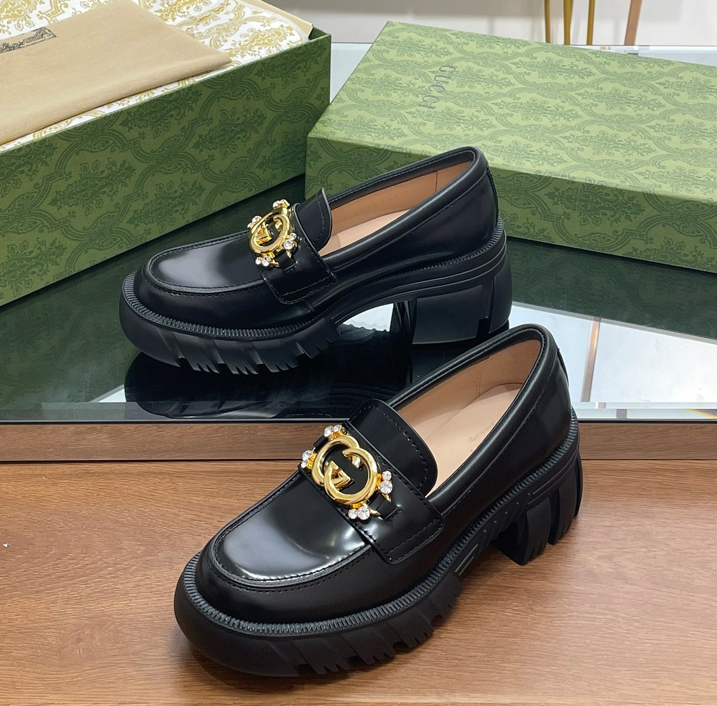 Bagsaaa Gvc*1 LUG SOLE LOAFER Black