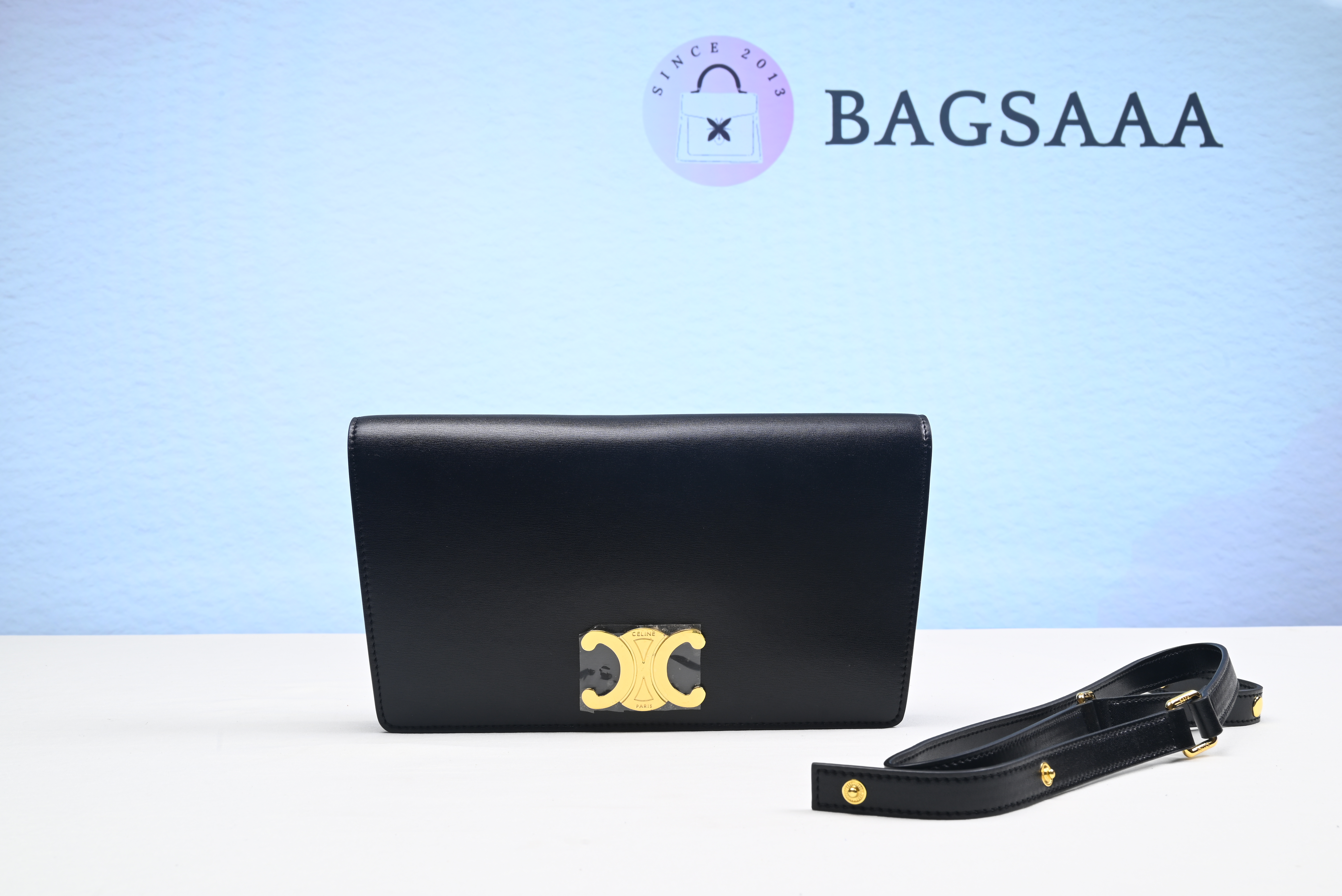 Bagsaaa Ce1i*e SHOULDER BAG TRAPEZE IN SHINY CALFSKIN BLACK - 24.5 X 14.5 X 3 CM