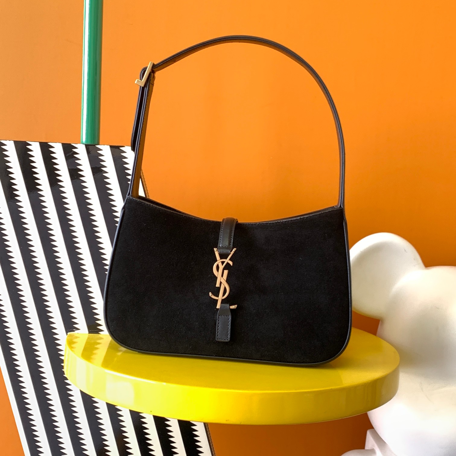 Bagsaaa Y51 LE 5 À 7 in black suede leather - 23 X 16 X 6,5 CM