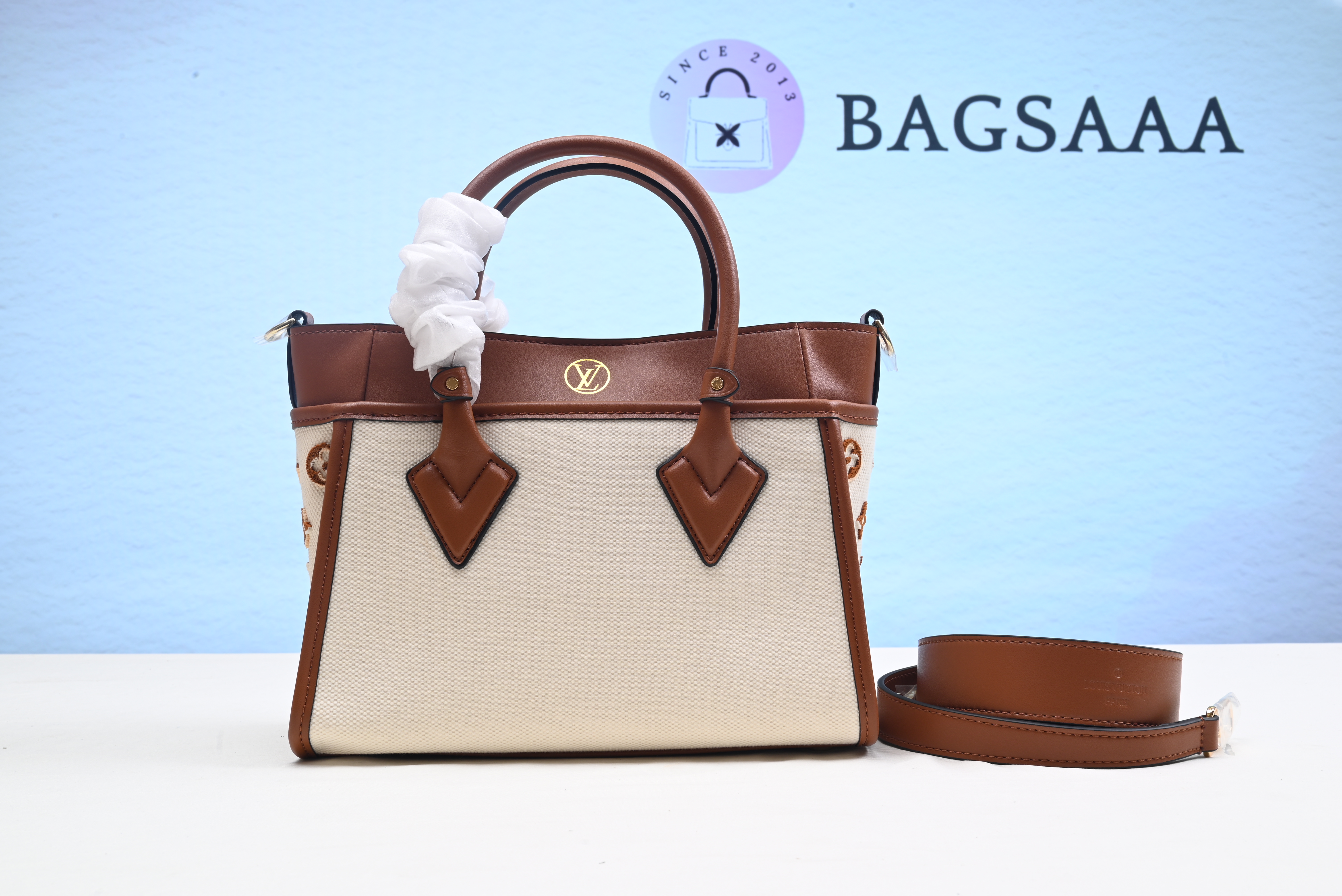 Bagsaaa L0vis Vvtt0n On My Side PM Caramel Brown - 25 x 20 x 12 cm