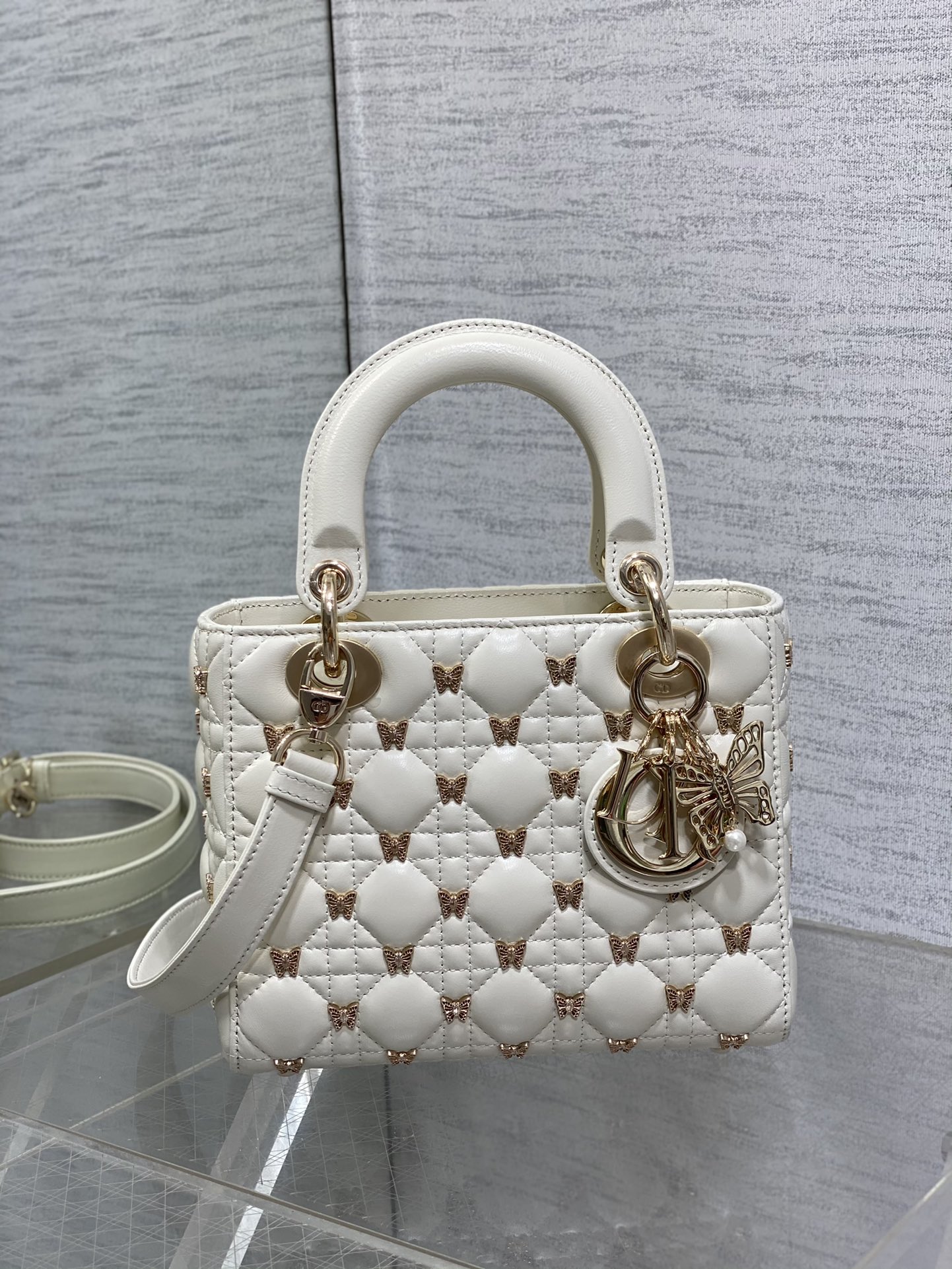 Bagsaaa D10r Small Lady White Cannage Lambskin with Gold-Finish Butterfly Studs - 20 x 17 x 8 cm