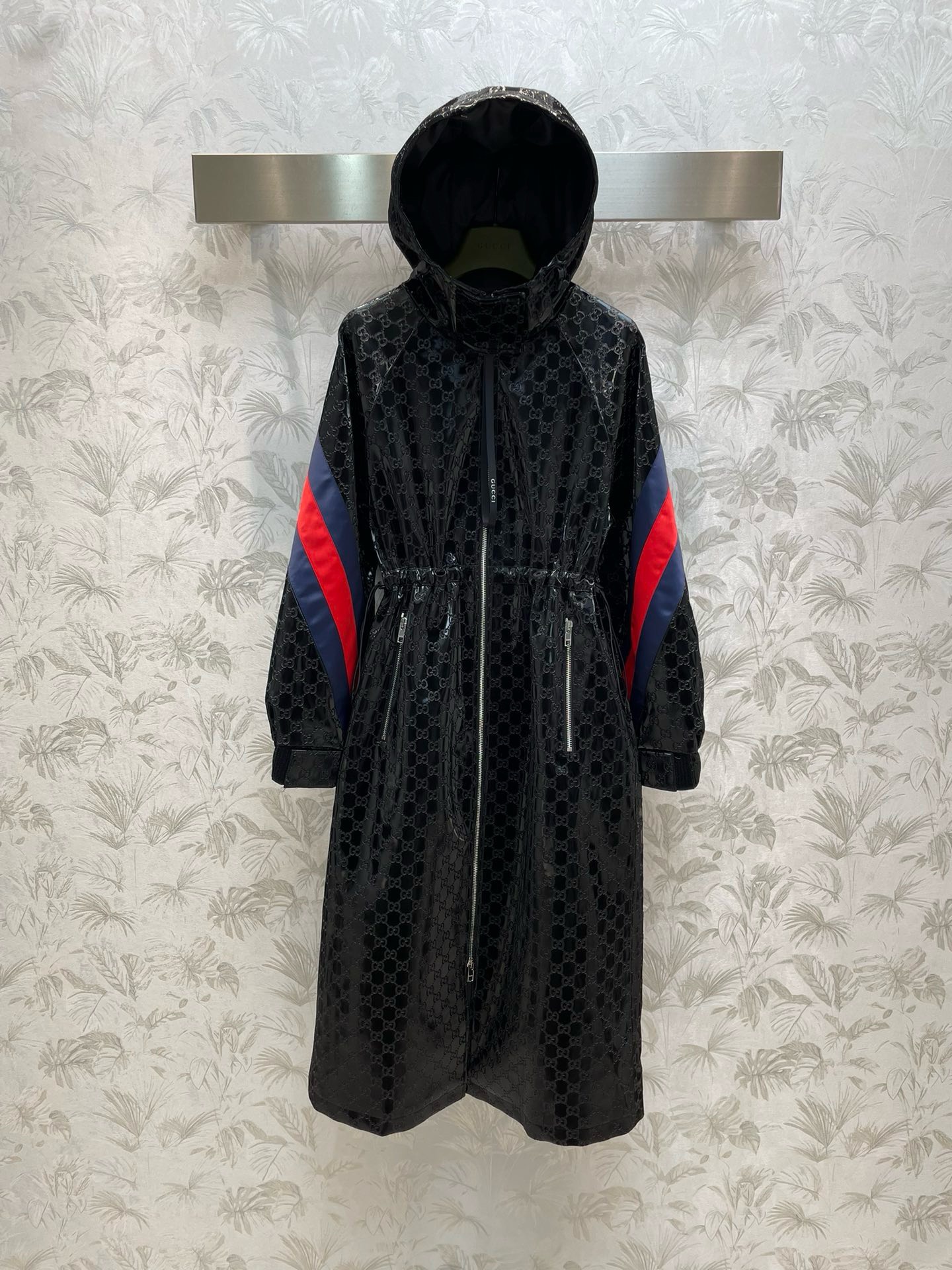 Bagsaaa Gvc*1 Black Cruise Monogram Hooded Shell Coat