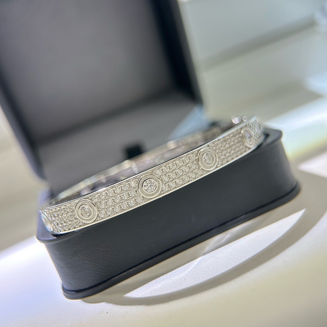 Bagsaaa Ca*t1er Love Bracelet 18K White Gold D1am0nd-Paved