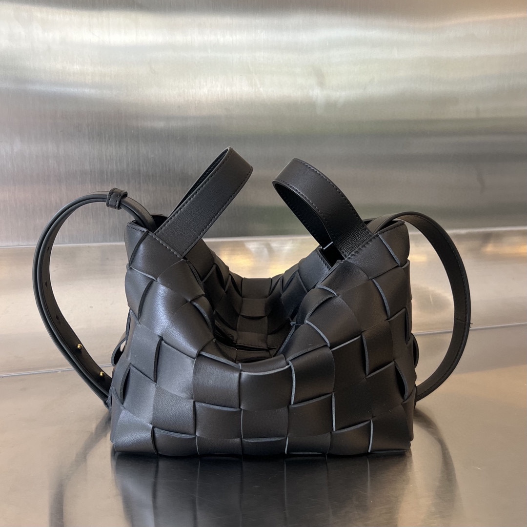 Bagsaaa B0tt*ga Ven*ta Small Bowling Cassette Black - 22x16x13cm