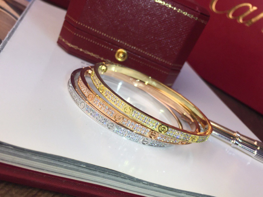 Bagsaaa Ca*t1er Love Bracelet 18K D1am0nd-Paved Small