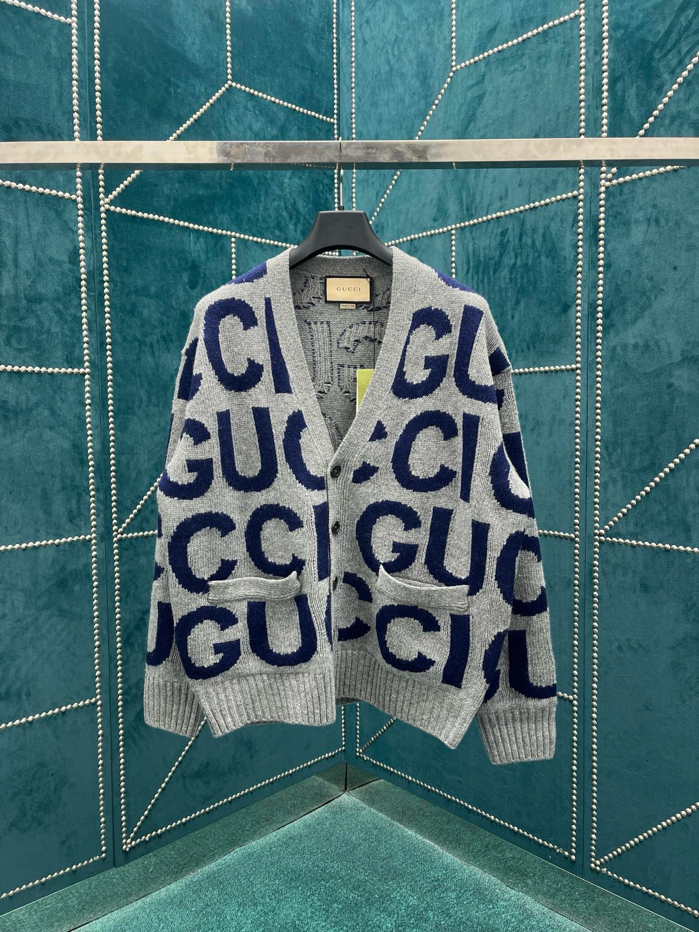 Bagsaaa Gvc*1 Embroidered wool cardigan