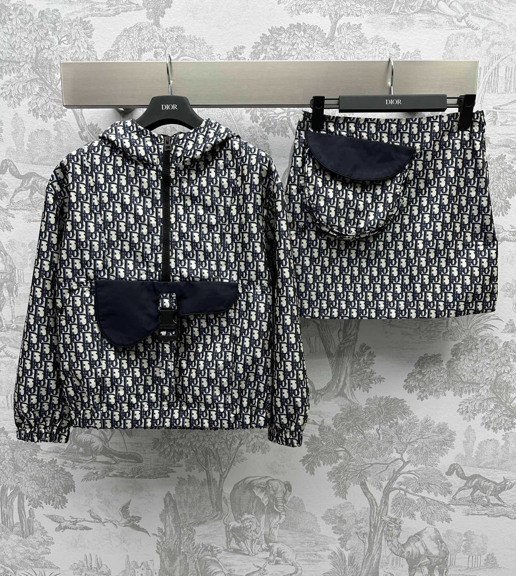 Bagsaaa D10r 24 Spring Saddle Pocket Suit Set hooded windbreaker and A-lined Skirt