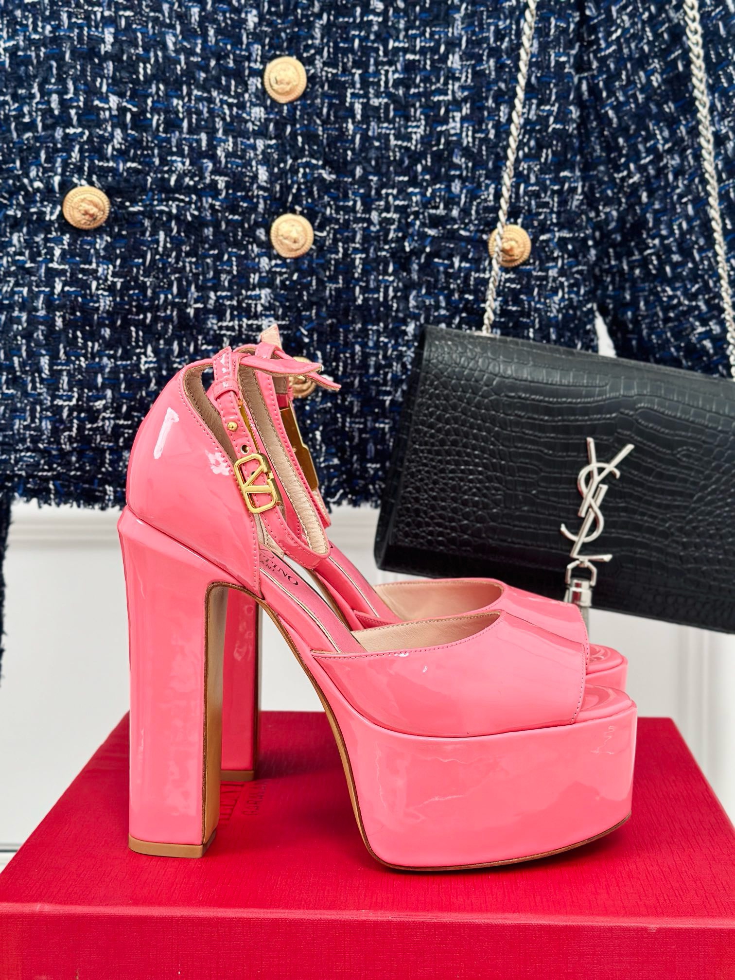Bagsaaa Va1e*ntin0 Patent Leather Pinl Heels