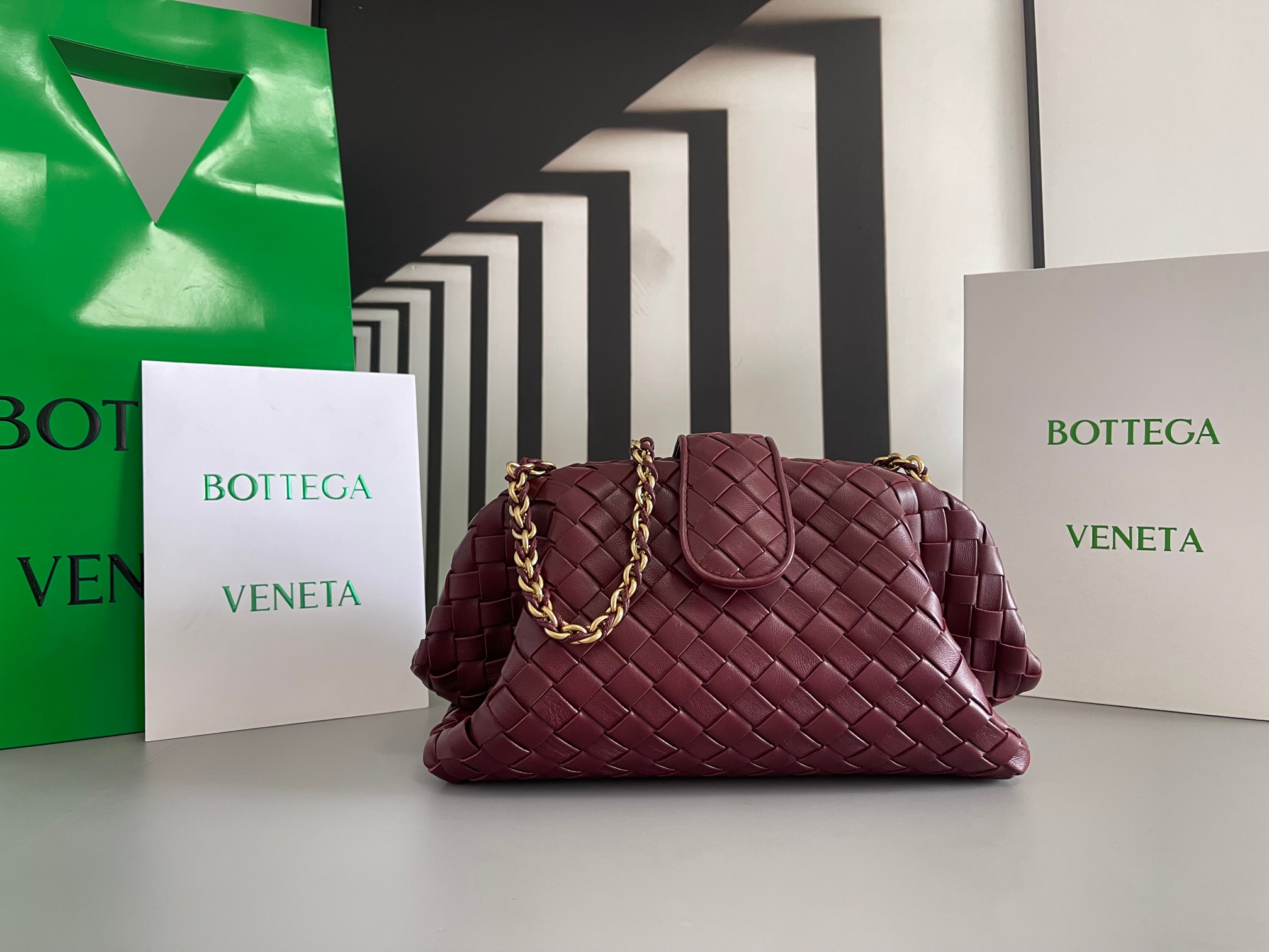 Bagsaaa B0tt*ga Ven*ta Teen Lauren 1980 With Chain Dark Red - 31.5*16*11cm