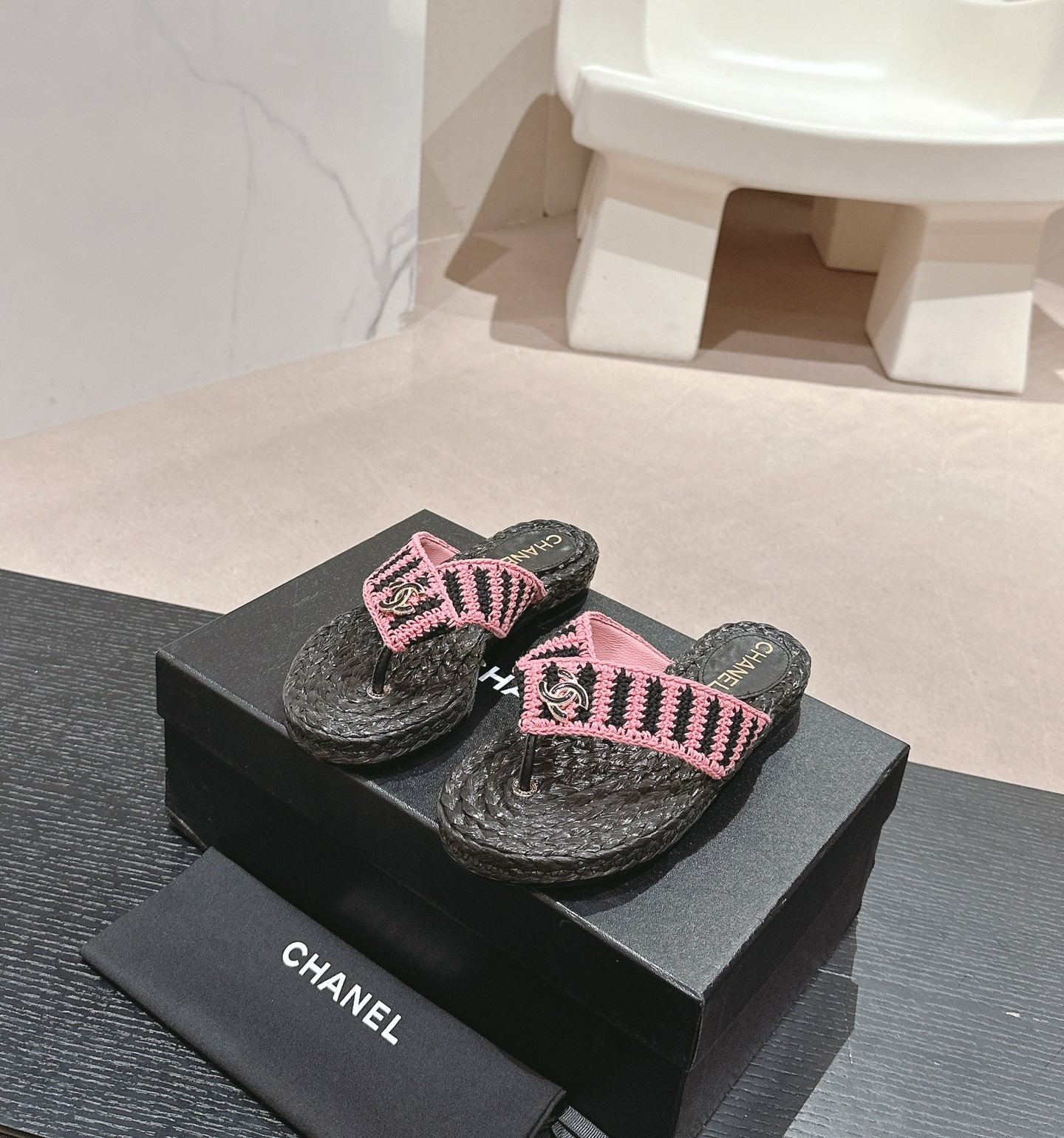 Bagsaaa Ch**el Thongs Crochet Black & Pink G45595