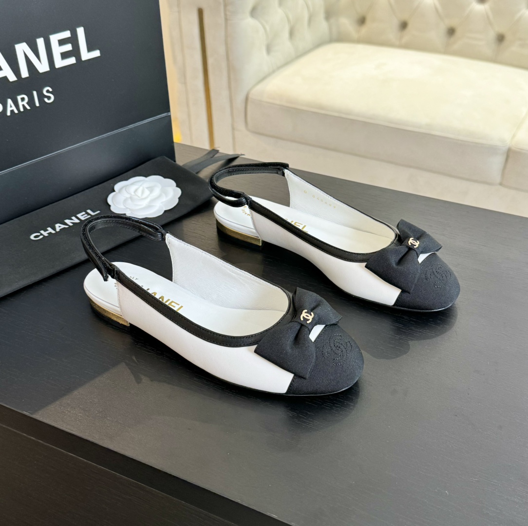 Bagsaaa Ch**el Slingbacks Black & White G45689