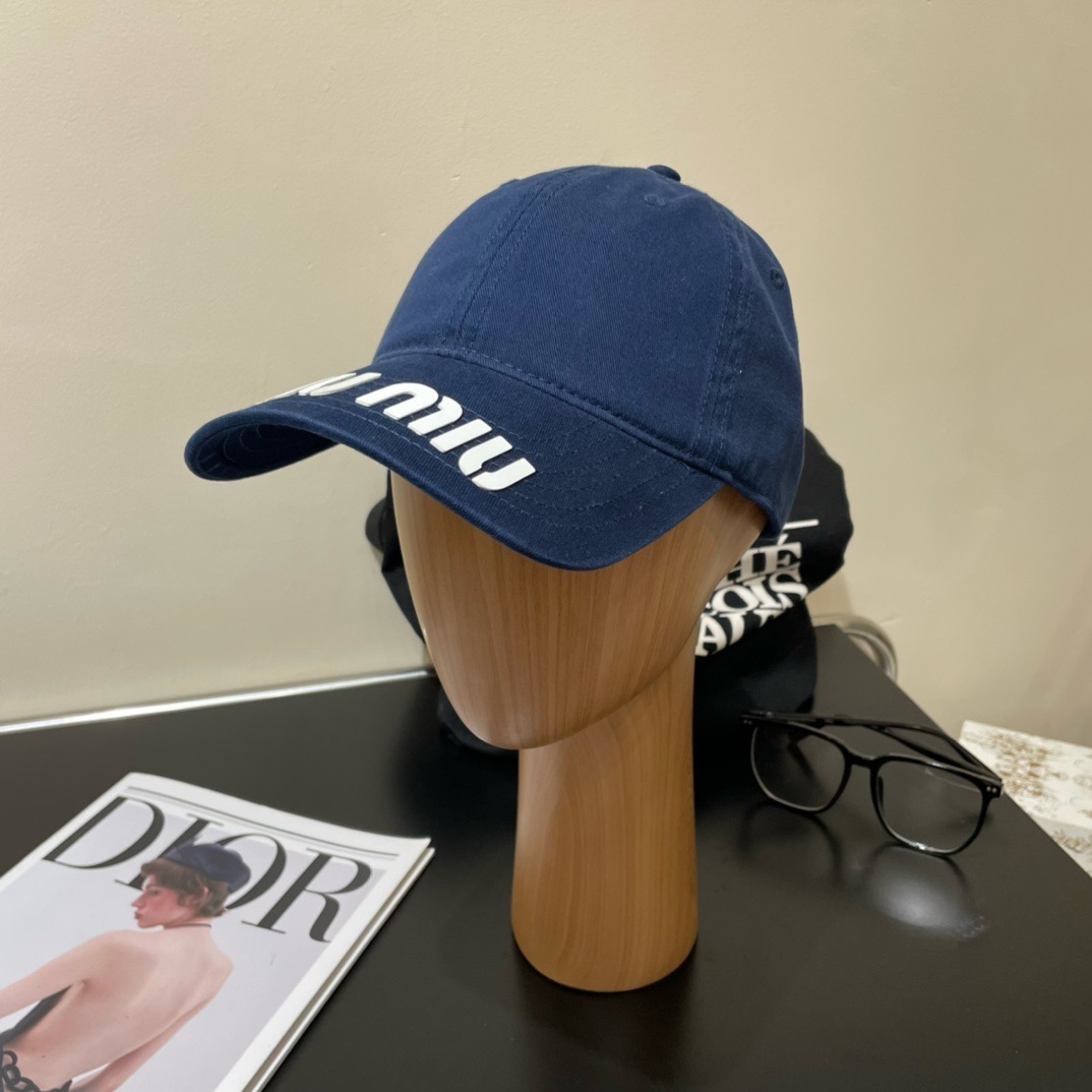 Bagsaaa M1um1u Hat 02