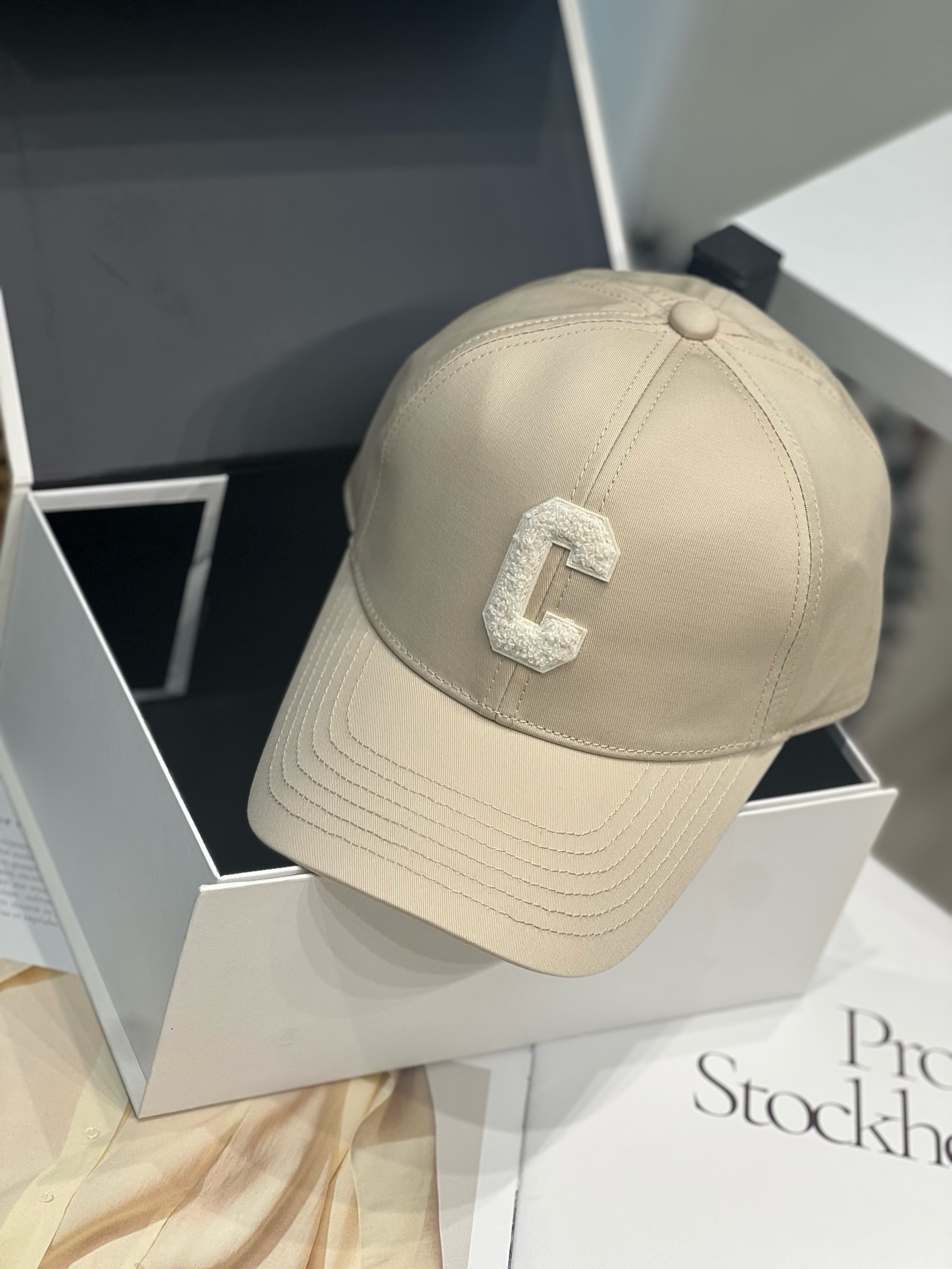 Bagsaaa Ce1i*e Hat 01