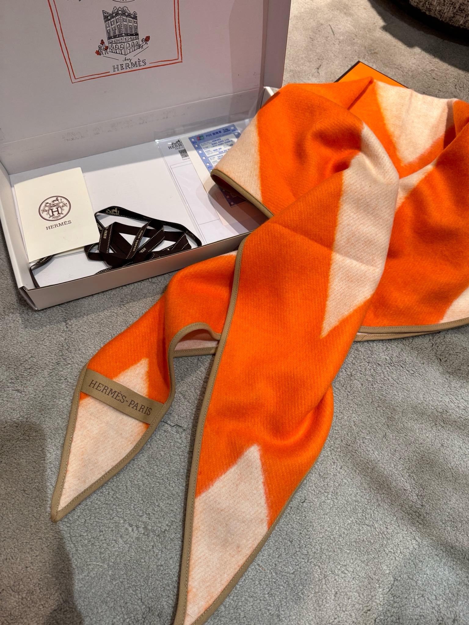 Bagsaaa H**me5 Scarf 01 - 186x70cm