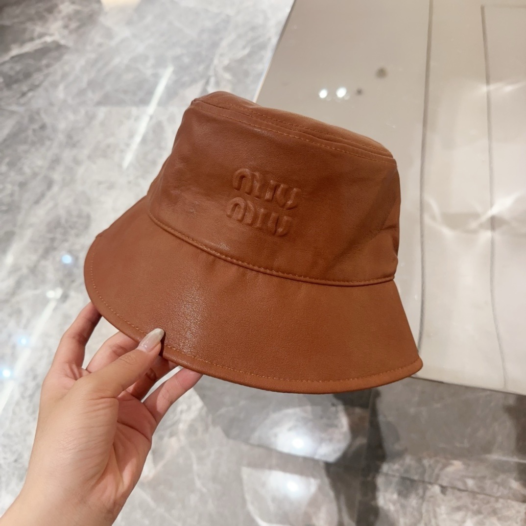 Bagsaaa M1um1u Hat 09