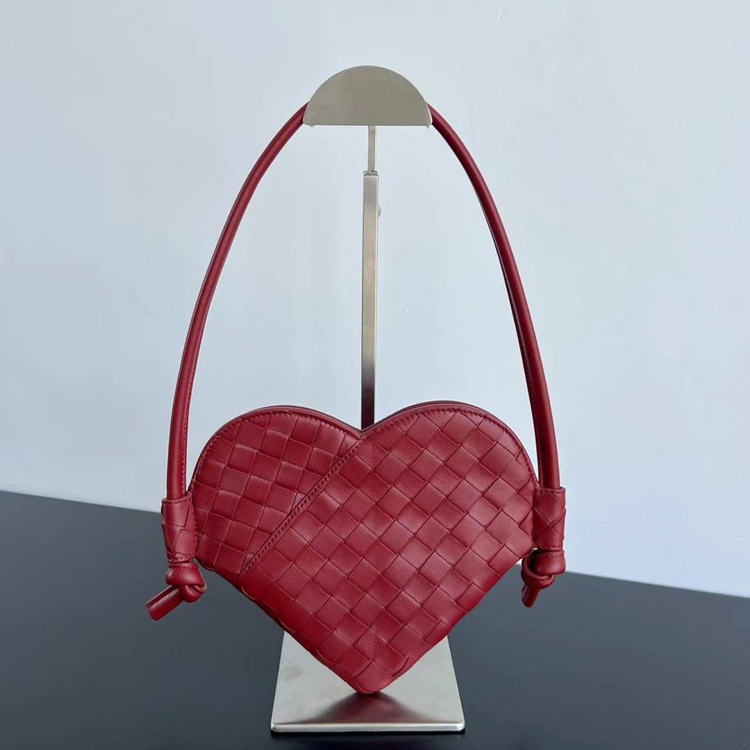 Bagsaaa B0tt*ga Ven*ta Mini Solstice Heart Red - 22x18x2 cm